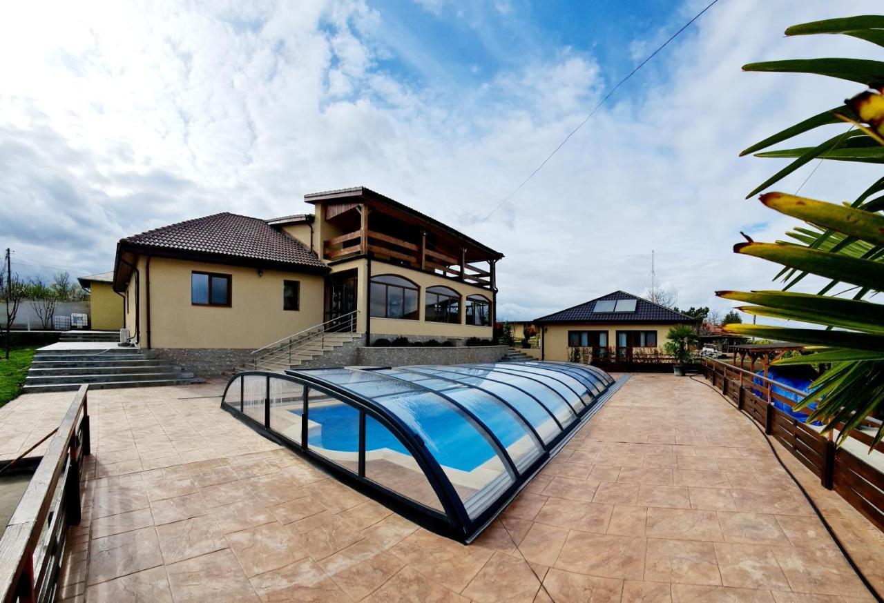 Отель Elival House Nufaru Экстерьер фото