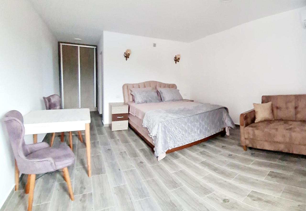 Отель Elival House Nufaru Экстерьер фото